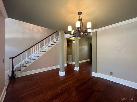 8643 HEARTHSTONE Drive
