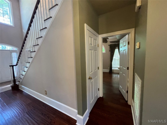 8643 HEARTHSTONE Drive