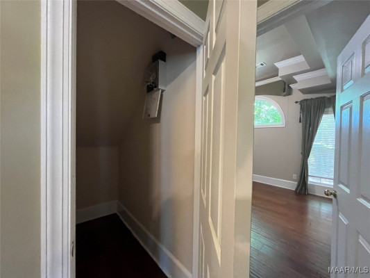 8643 HEARTHSTONE Drive