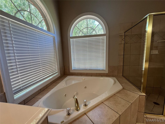 8643 HEARTHSTONE Drive