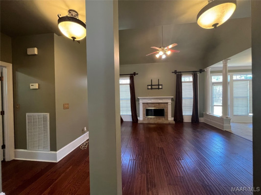 8643 HEARTHSTONE Drive