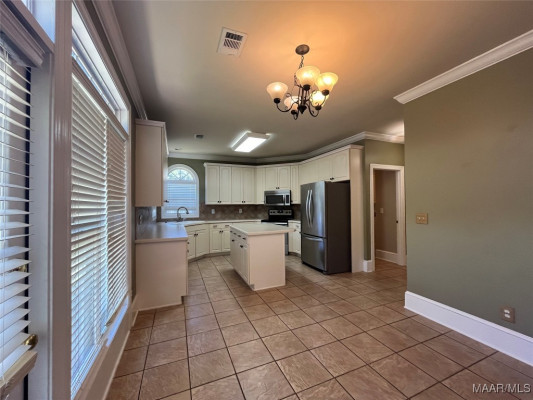 8643 HEARTHSTONE Drive