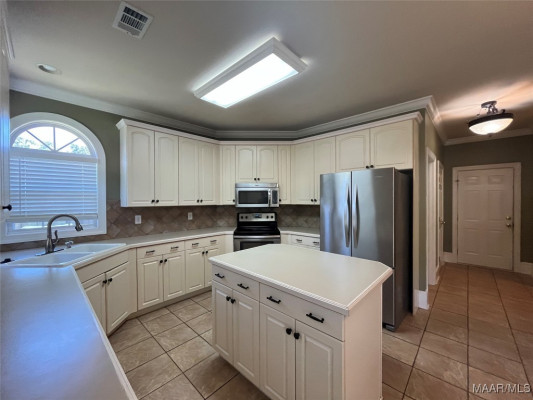 8643 HEARTHSTONE Drive