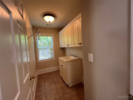 8643 HEARTHSTONE Drive