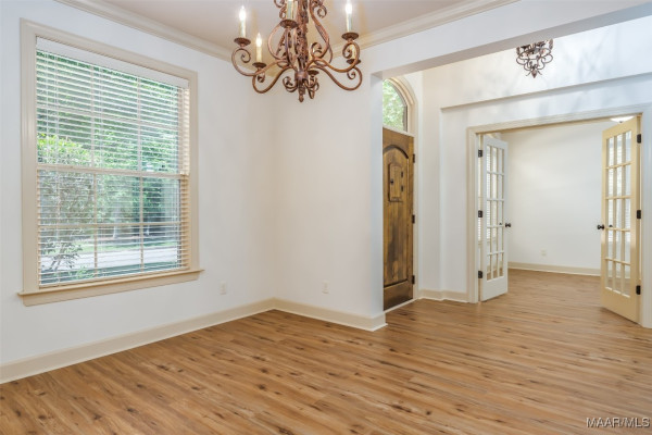9055 Crescent Lodge Drive