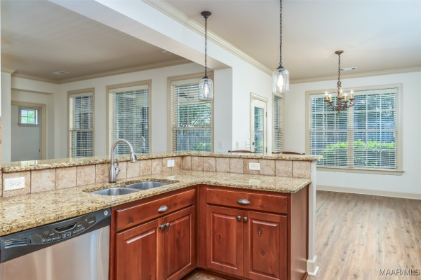 9055 Crescent Lodge Drive