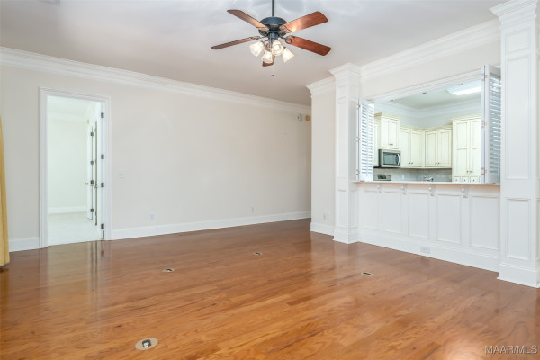 3412 Oak Grove Circle