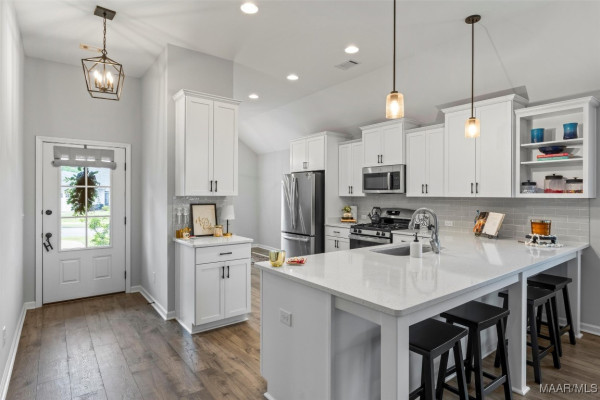 9932 Bluestone Circle