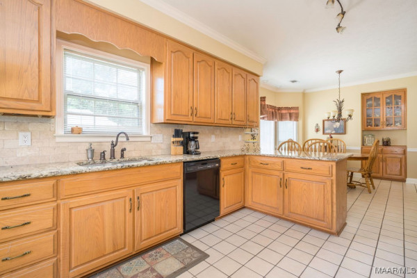 506 Pinetree Lane