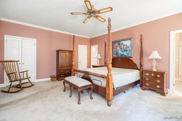 506 Pinetree Lane