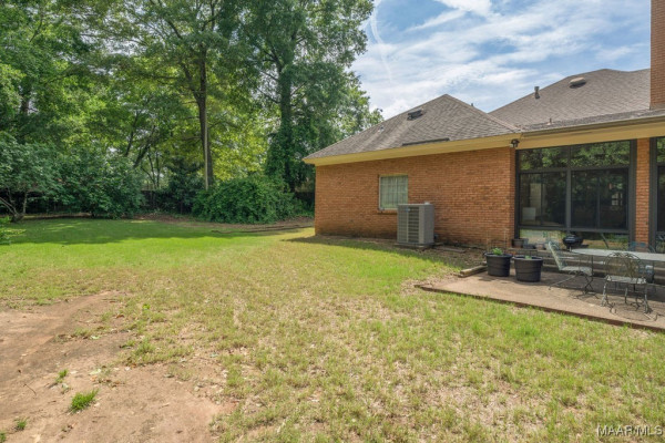 506 Pinetree Lane
