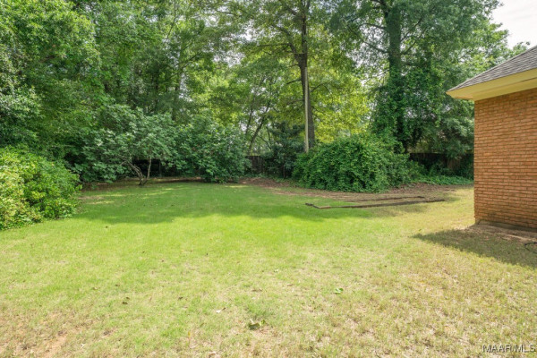 506 Pinetree Lane