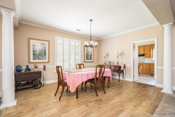 506 Pinetree Lane