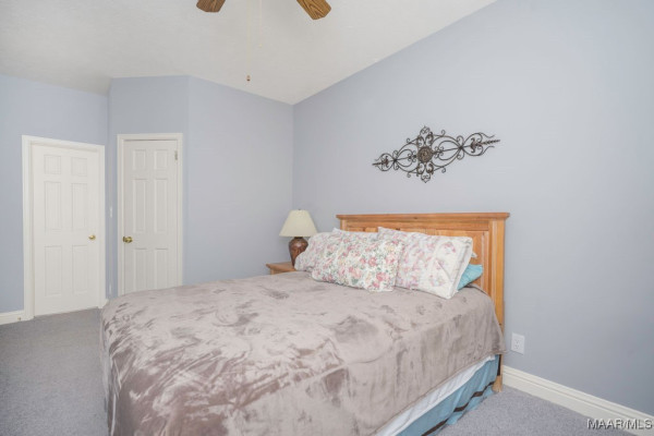506 Pinetree Lane