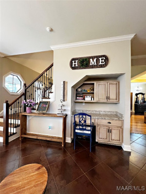 18 S Dogwood Terrace