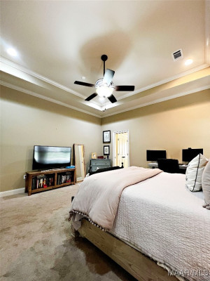 18 S Dogwood Terrace
