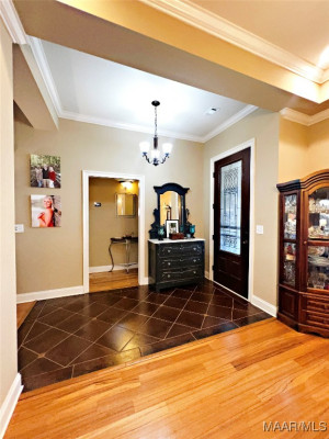 18 S Dogwood Terrace