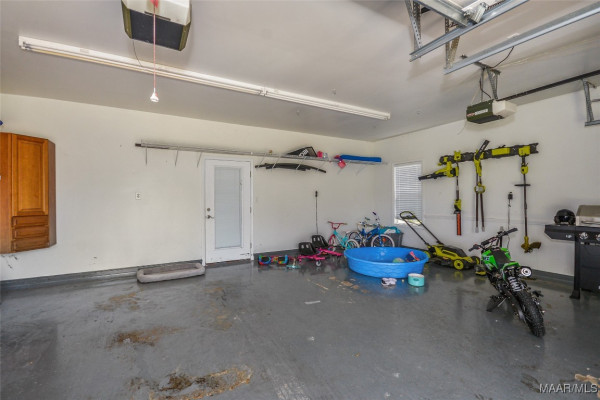 1517 E Fleahop Road