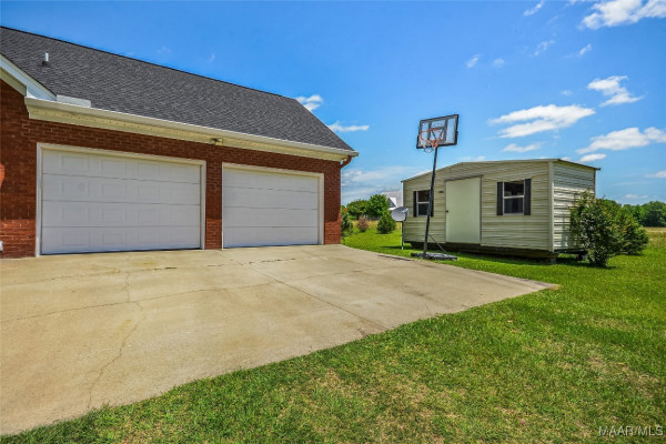 1517 E Fleahop Road