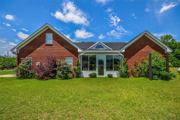 1517 E Fleahop Road