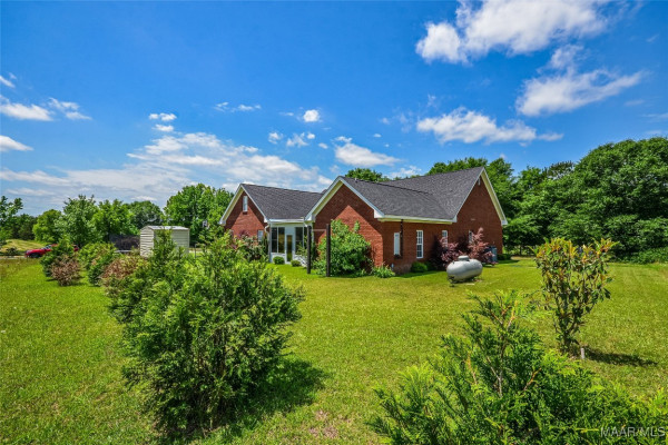 1517 E Fleahop Road