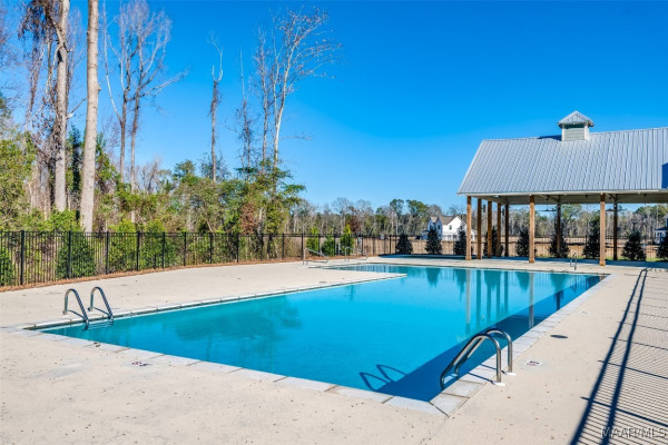 526 Argyle Circle