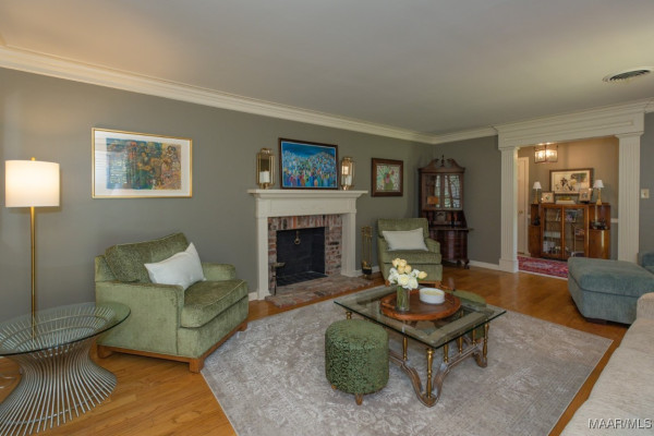 3410 Boxwood Drive