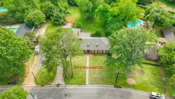 3410 Boxwood Drive