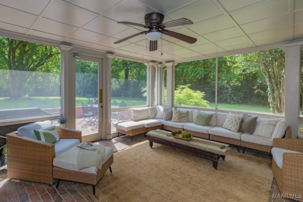3410 Boxwood Drive