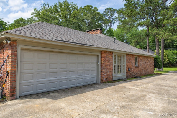 3410 Boxwood Drive