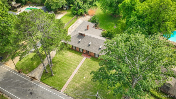 3410 Boxwood Drive