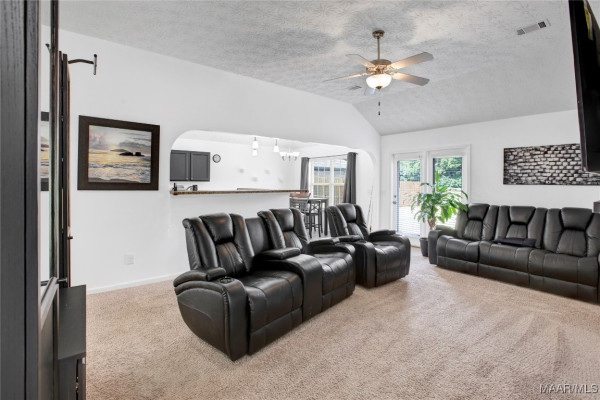 1605 Buena Vista Boulevard