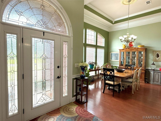 40 Larkspur Lane