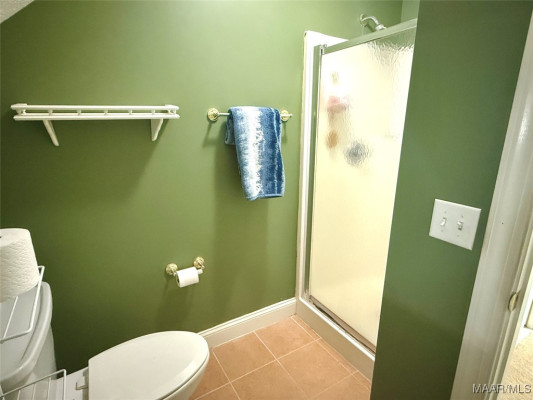 40 Larkspur Lane