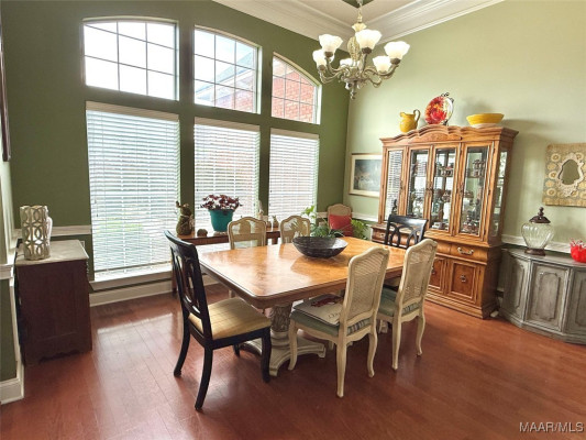 40 Larkspur Lane