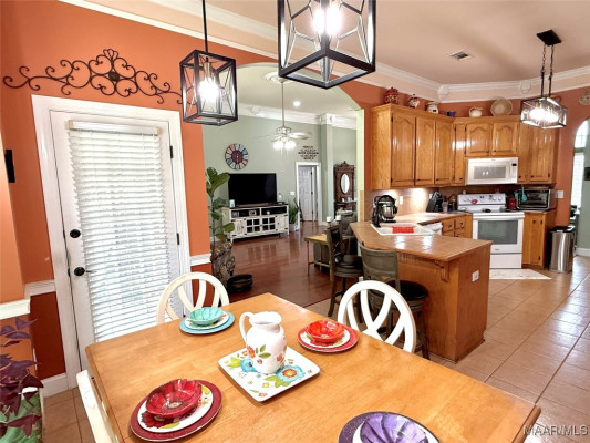 40 Larkspur Lane