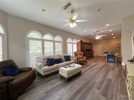 7178 Wyngrove Drive