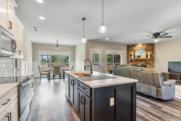 107 Driftwood Court