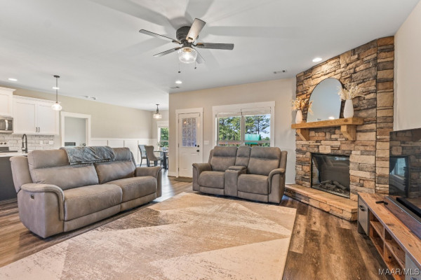 107 Driftwood Court