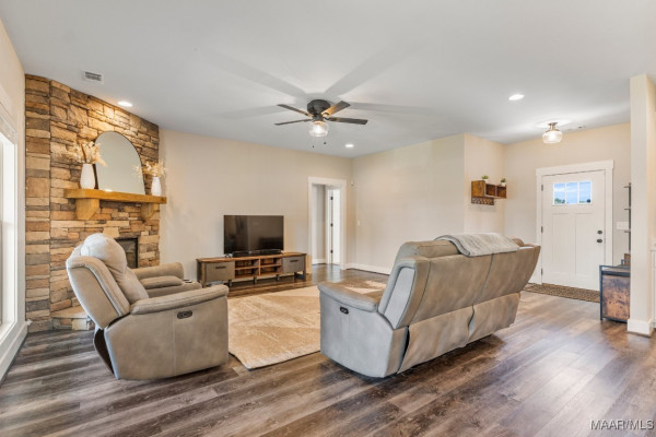 107 Driftwood Court