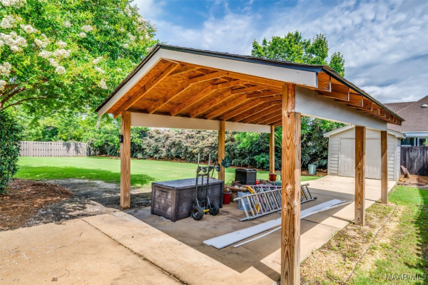 8460 Rockbridge Circle
