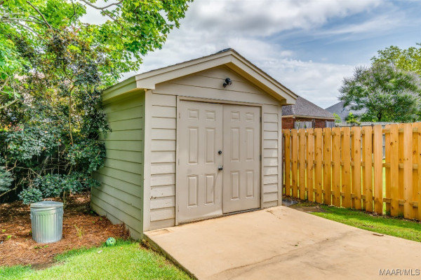 8460 Rockbridge Circle
