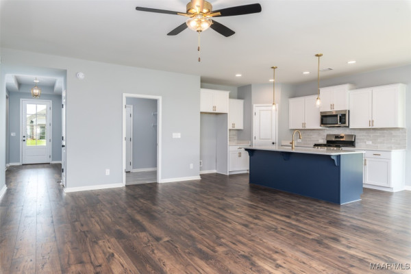 208 Lismore Place