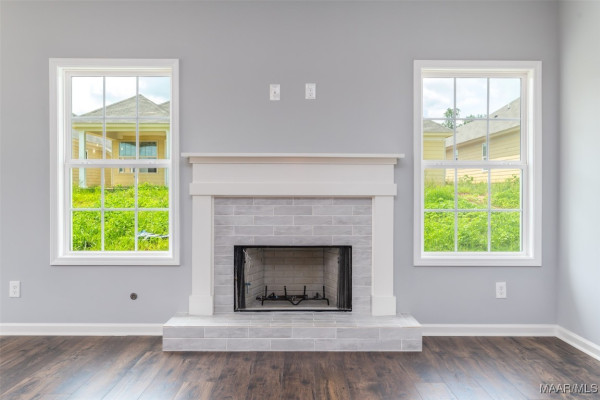 208 Lismore Place