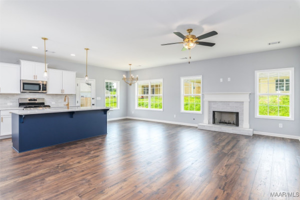 208 Lismore Place
