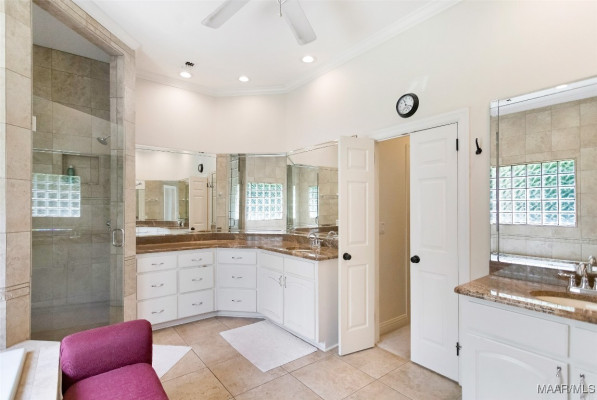 2261 Vaughn Lane