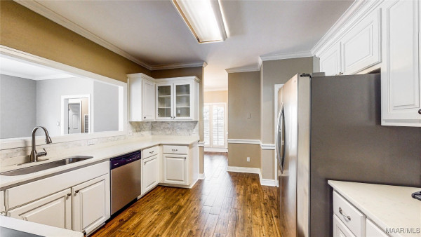 8600 Willowbrook Court
