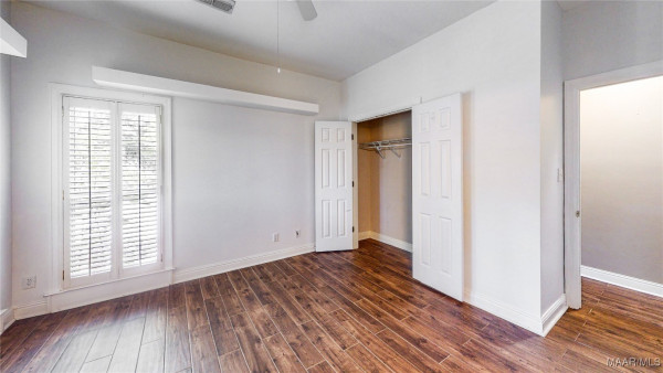8600 Willowbrook Court