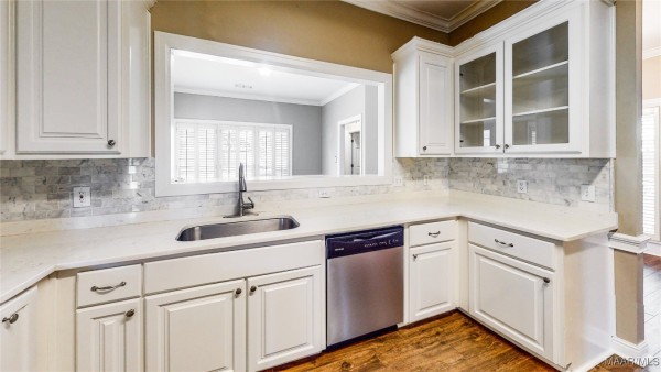 8600 Willowbrook Court