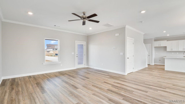 6338 Town Lane